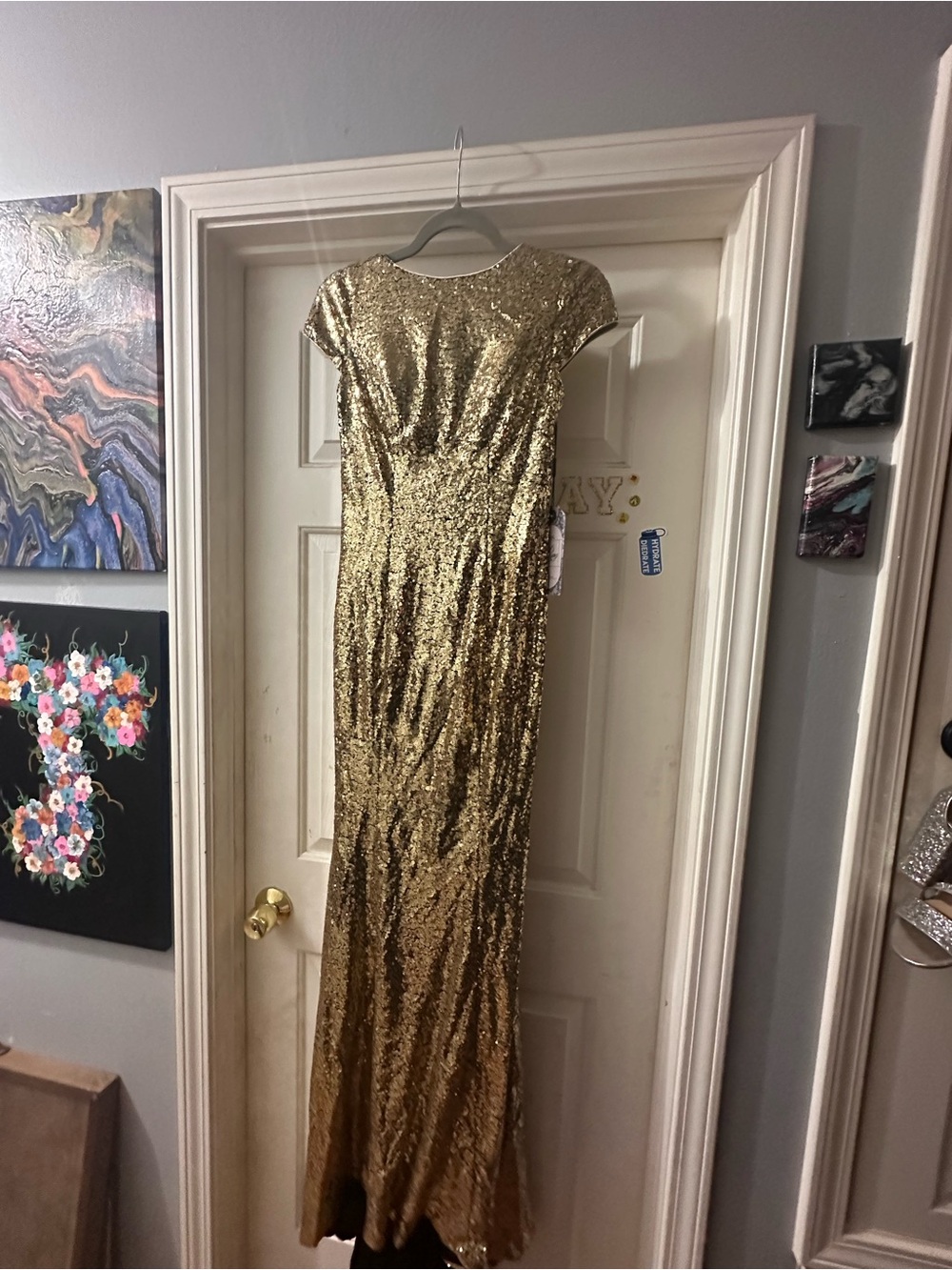 Stunning Gold sequined gown. Mermaid style. Elegant, formal, mardigras, wedding,